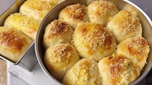 Membuat Roti Sederhana yang Lezat di Rumah: Panduan Lengkap untuk Pemula