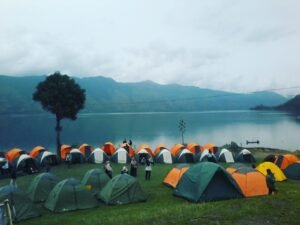 Pendakian Pertama: Menyambut Mentari dari Puncak Impian