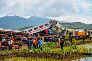 Tragedi di Persimpangan: Analisis Mendalam Kecelakaan Lalu Lintas dan Upaya Pencegahan